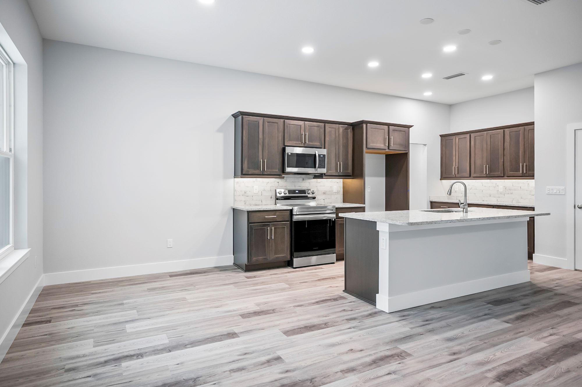 Blue Water Homes FL Whitlow Kitchen