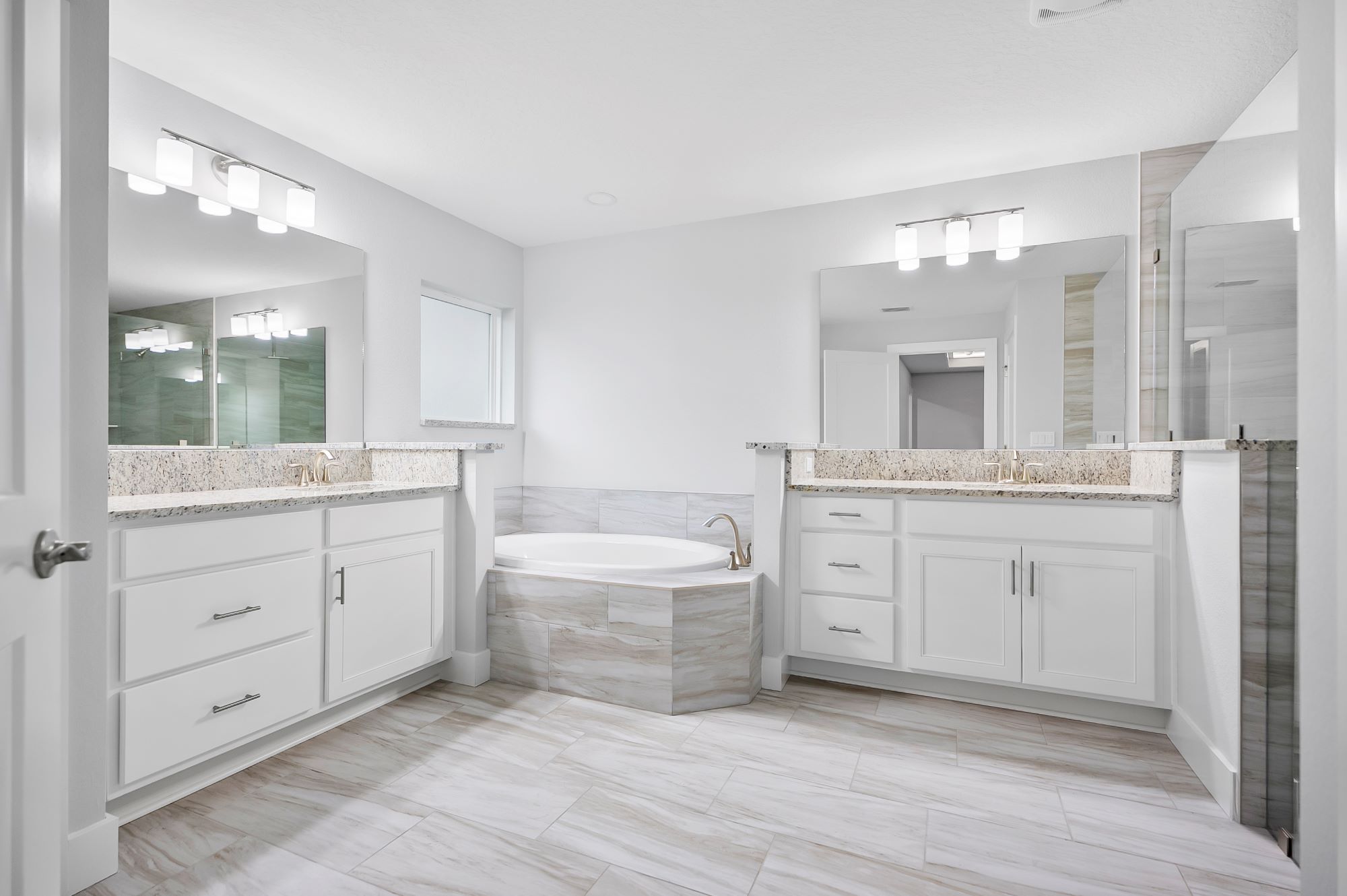 Blue Water Homes FL Whitlow Master Bath Full View