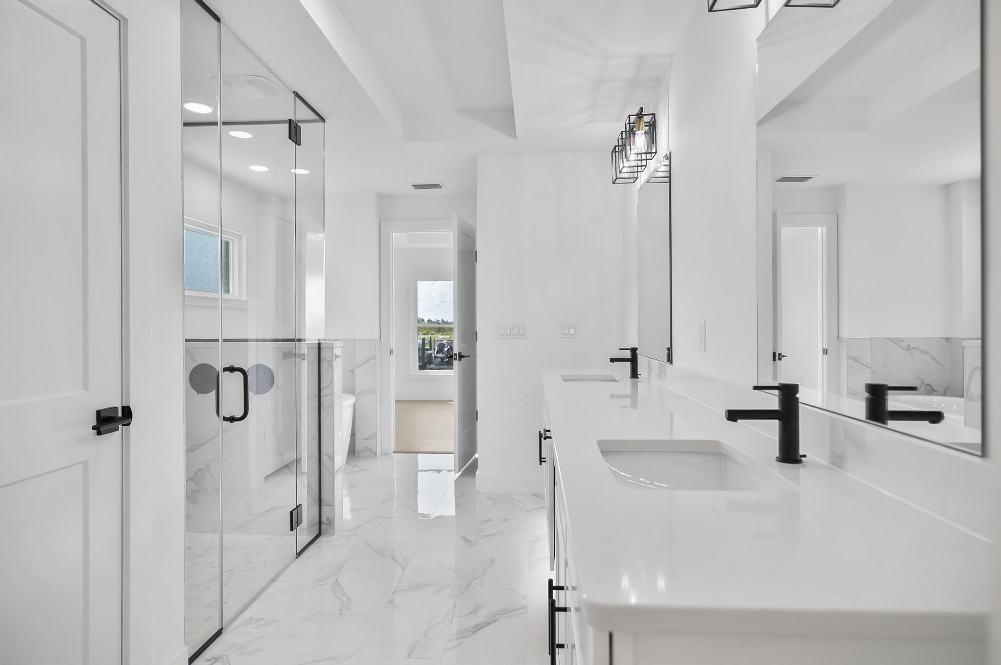 Blue Water Homes FL Seaside Bathroom 3