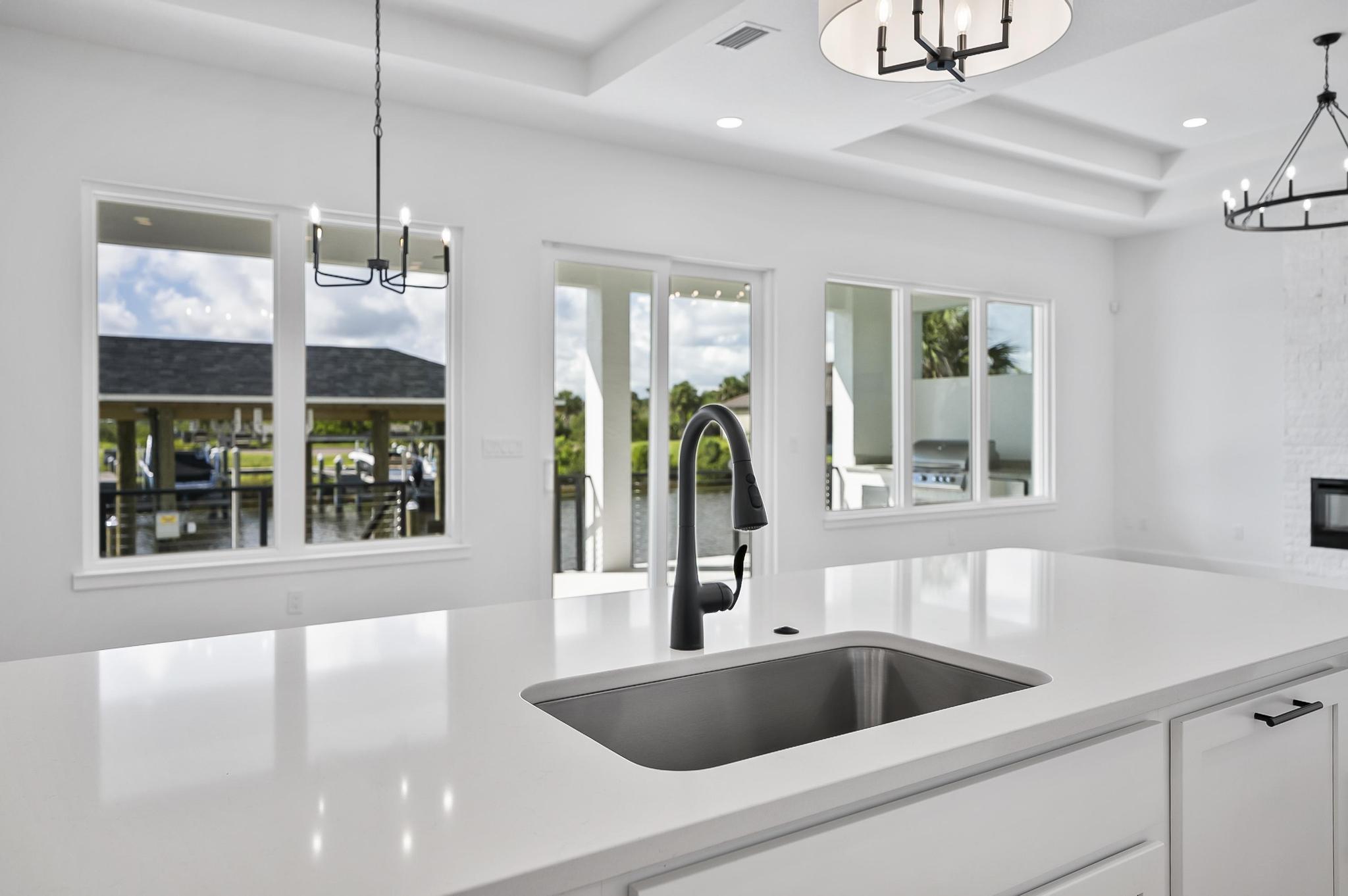Blue Water Homes FL Seaside Kitchen Sink