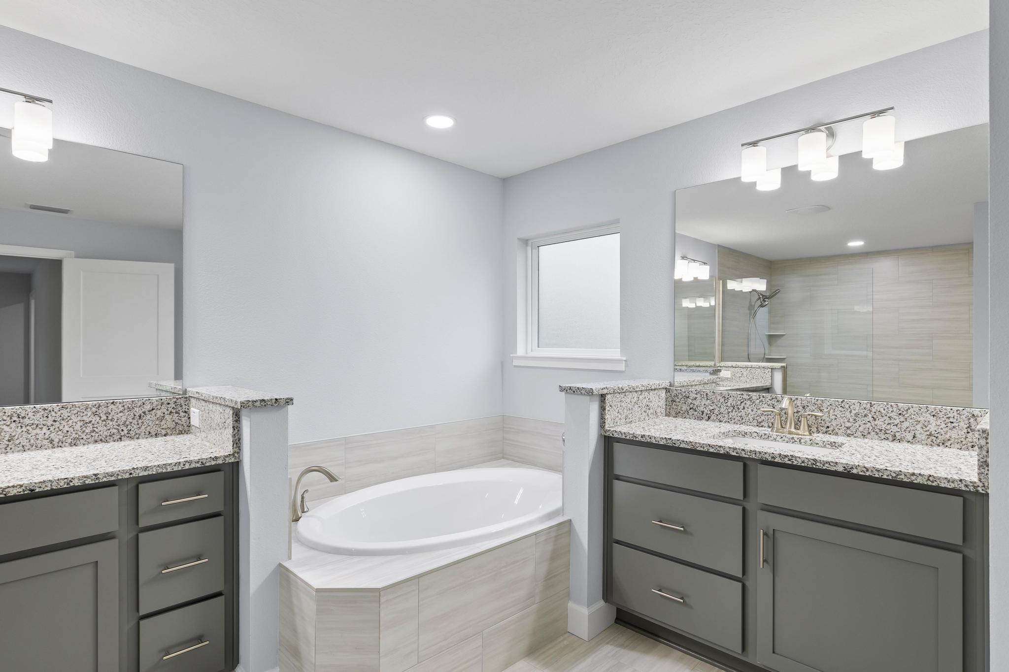 Blue Water Homes FL Washwick Bathroom Soaking Tub