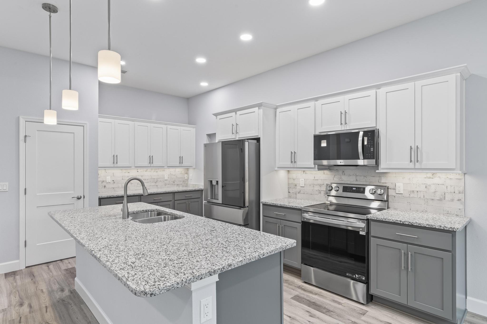 Blue Water Homes FL Washwick Kitchen