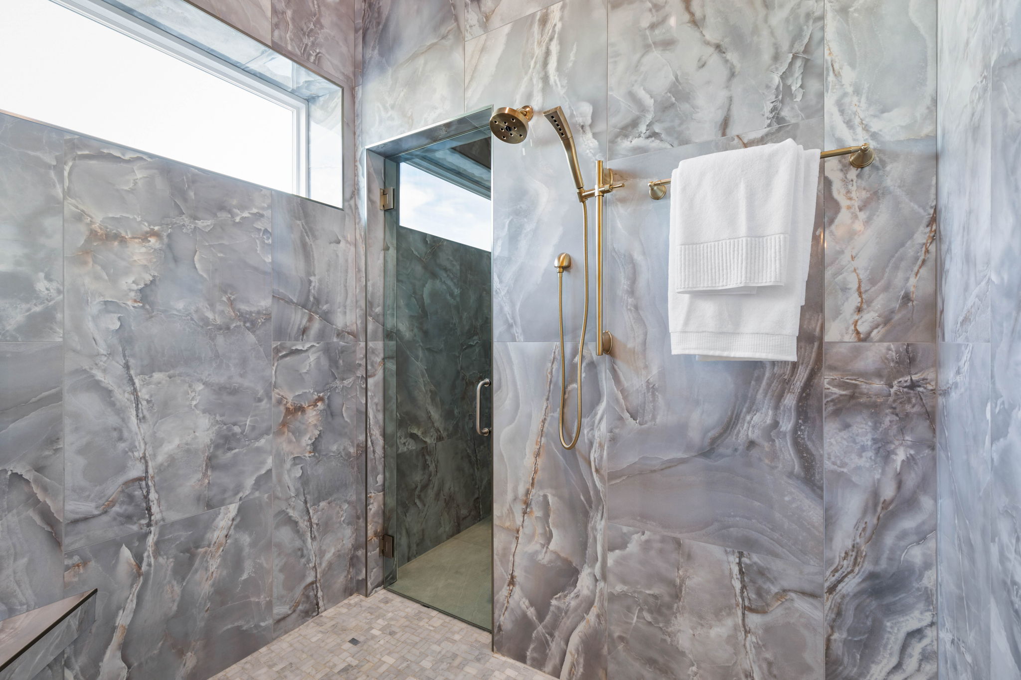 Blue Water Homes Fl Cinnamon Bathroom 2