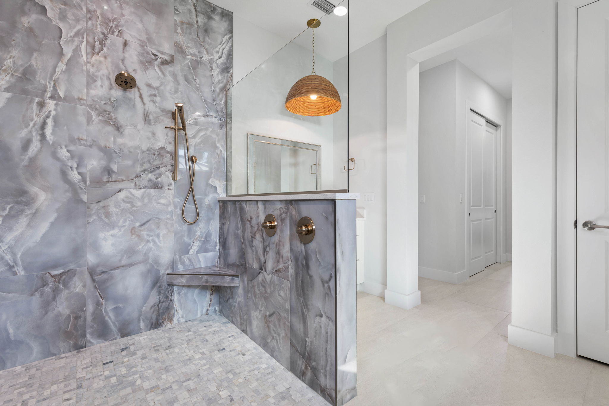 Blue Water Homes Fl Cinnamon Bathroom 5